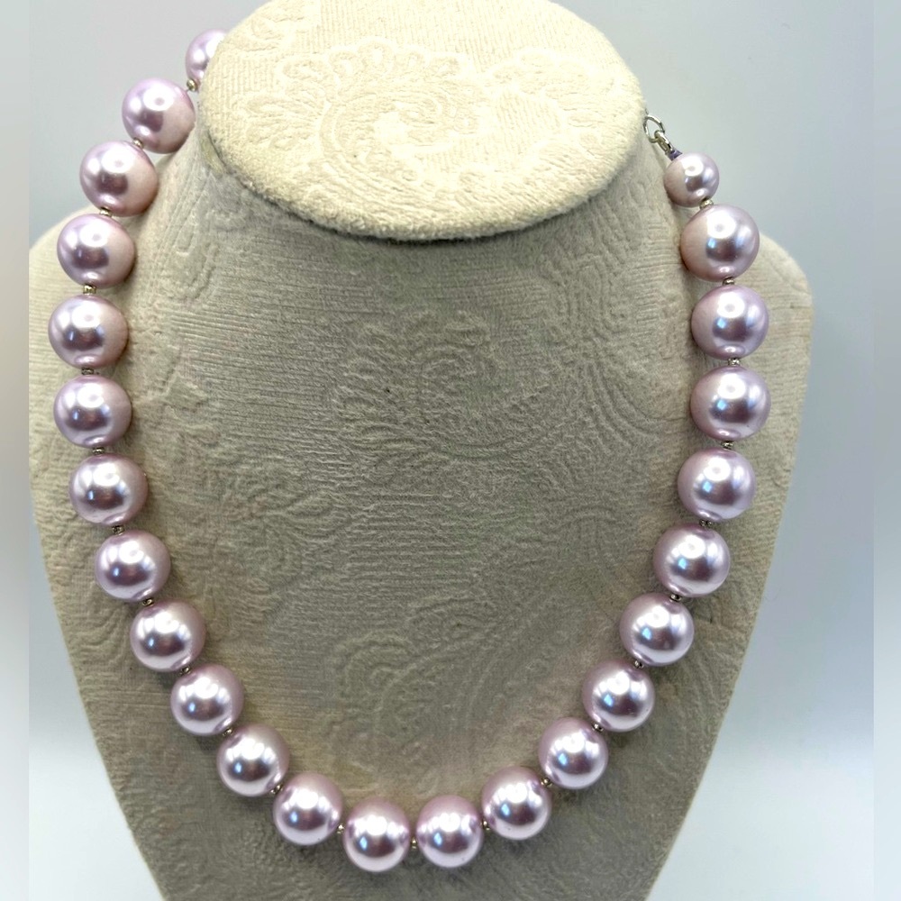 *Rare* ~ Lavender Pearl Necklace